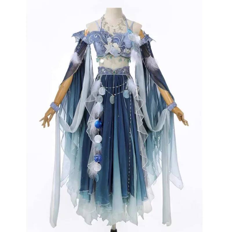 Embroidery Style - Exotisches blaues Kleid mit aufwendiger Stickerei,
