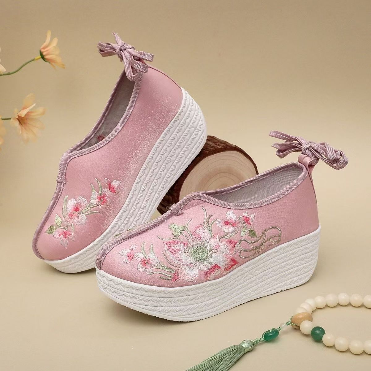 Embroidery Style - Damen Ethno-Stil Keilabsatz-Schuhe mit Stickerei Frühling