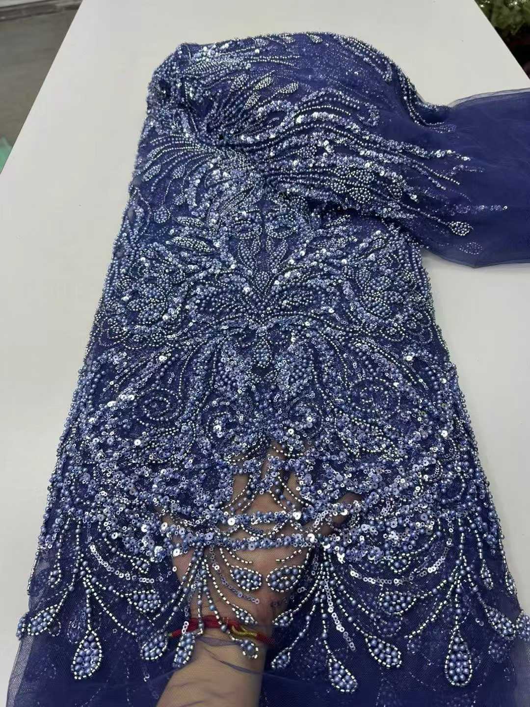 Exquisiter, einzigartiger, lux – Embroidery Unique Design Bewertung und Preis