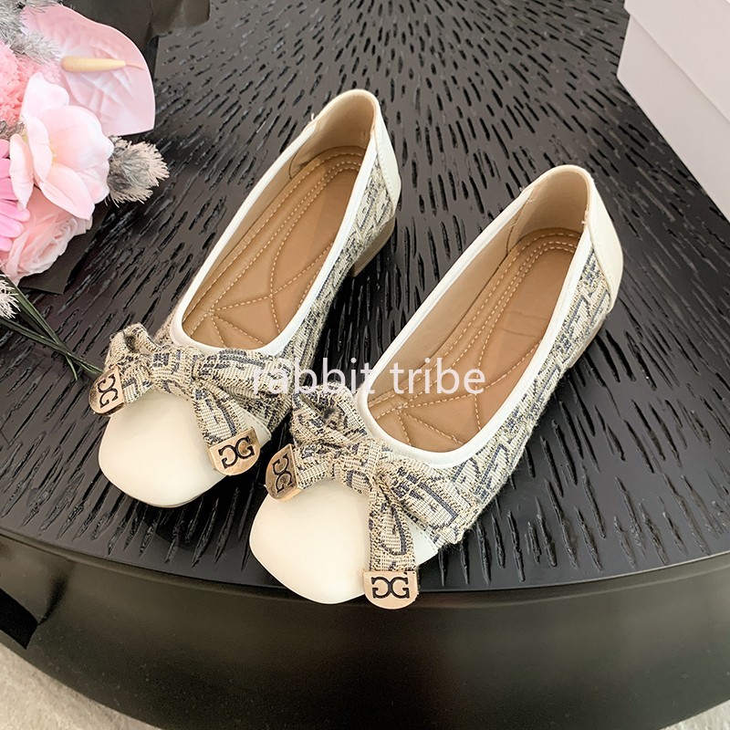 Bequeme französische Damen-Ein – Embroidery Style Bewertung und Preis
