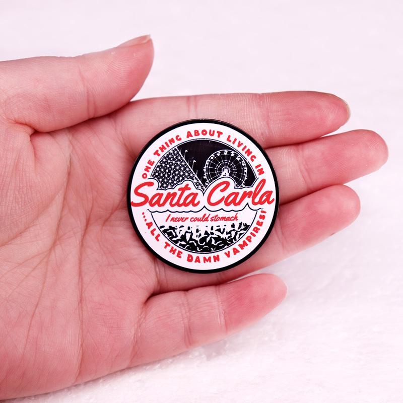 Lost Boys inspirierte Santa Ca – Embroidery Lips Bewertung und Preis