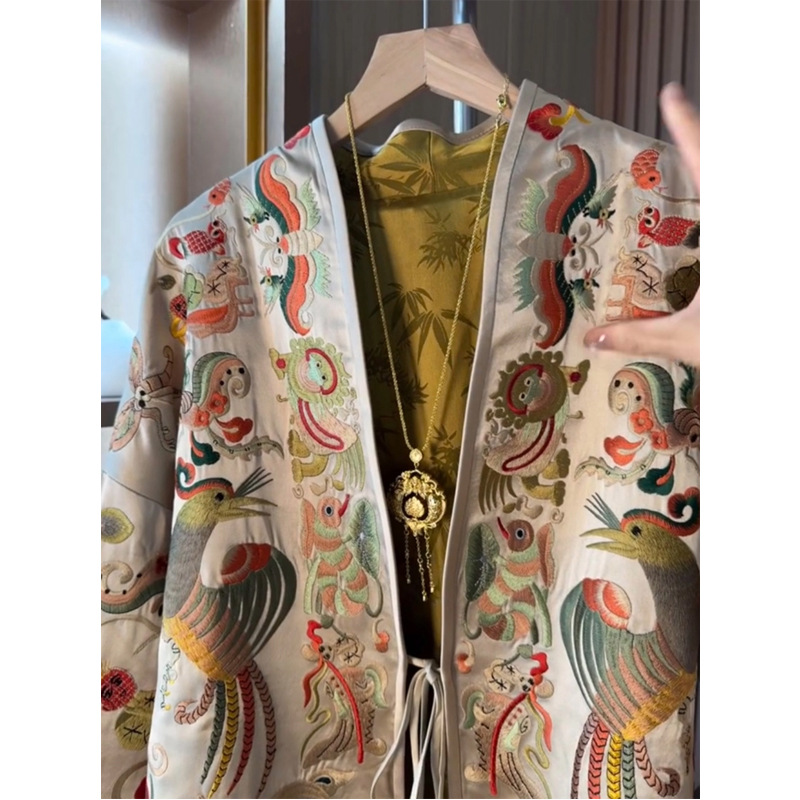 Neuer Kimono-Cardigan im chine – Embroidery Style Bewertung und Preis