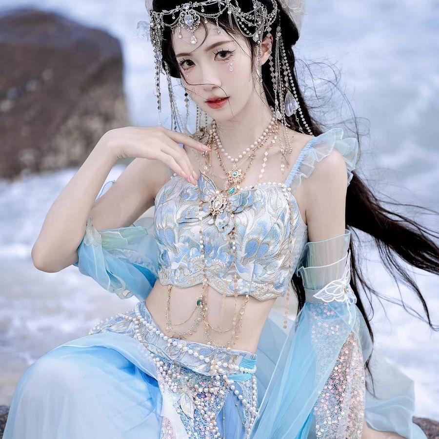Modifiziertes Hanfu-Kleid im e – Embroidery Style Bewertung und Preis