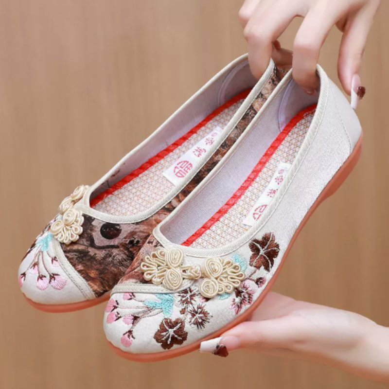 Retro-Schuhe im chinesischen S – Embroidery Canvas Bewertung und Preis