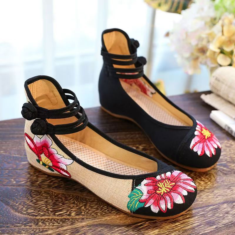 Damen Keilabsatz-Schuhe mit St – Embroidery Canvas Bewertung und Preis